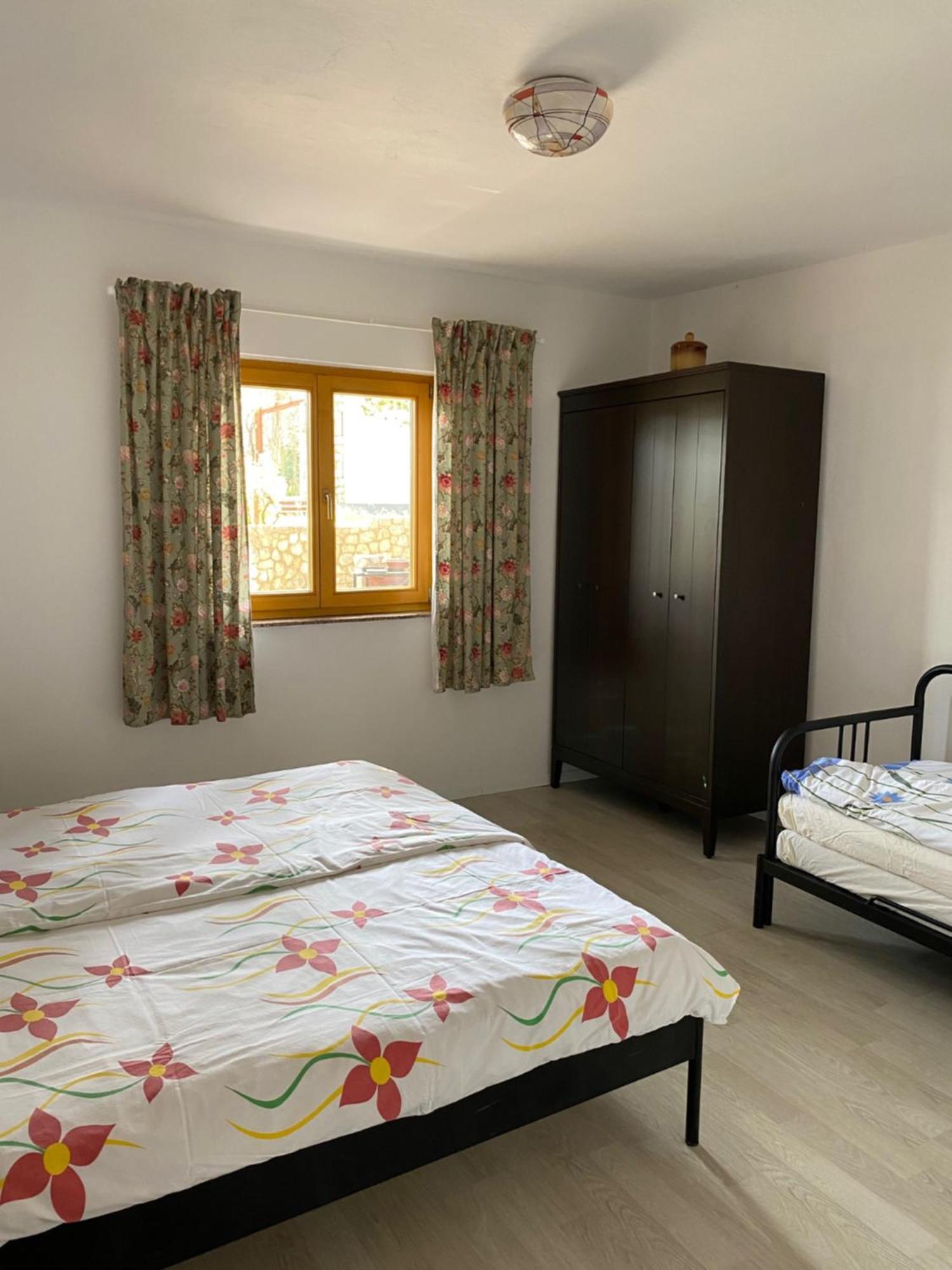 Apartments Lili I Baška Екстериор снимка